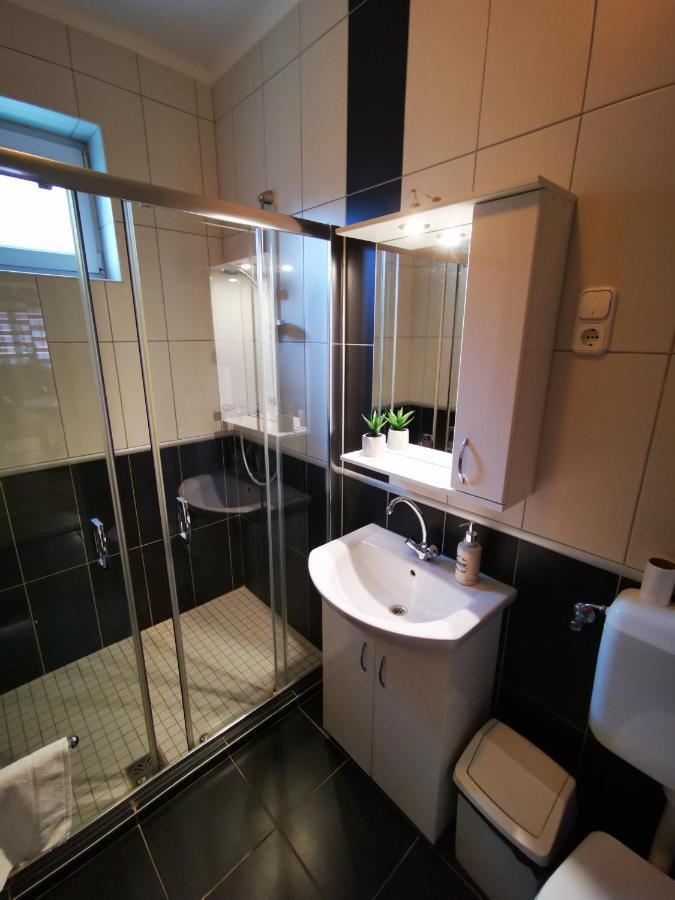 Máté apartman Gyula Esterno foto