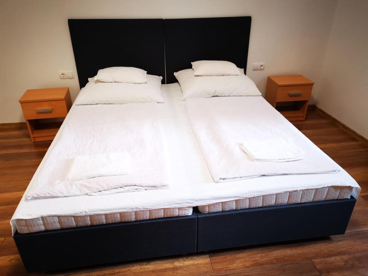 Máté apartman Gyula Esterno foto