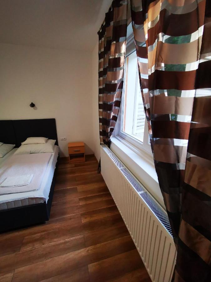 Máté apartman Gyula Esterno foto