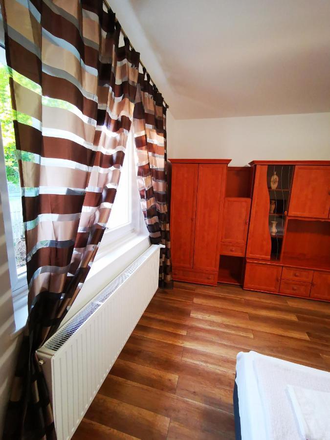 Máté apartman Gyula Esterno foto